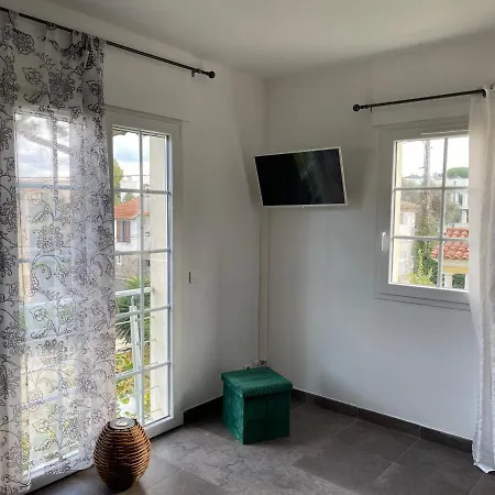 Location Studio De Charme 1er Etage Appartamento *